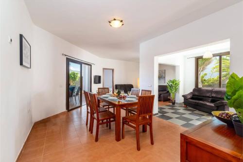 Villa Zoe by Villa Plus