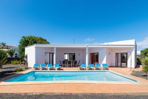 Villa Zoe by Villa Plus