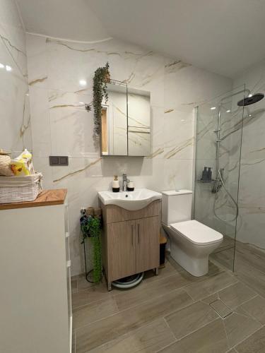Stauroula & Thomas homes 2