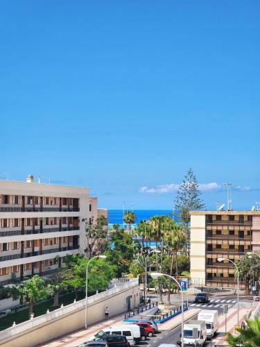 Amazing ultra central flat sea view Los Cristianos