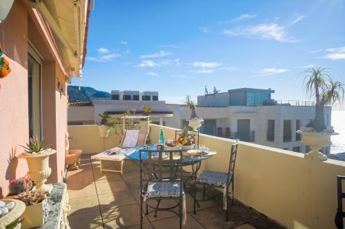 Eden Palace 9 Attico 200m from the Promenade - Happy Rentals