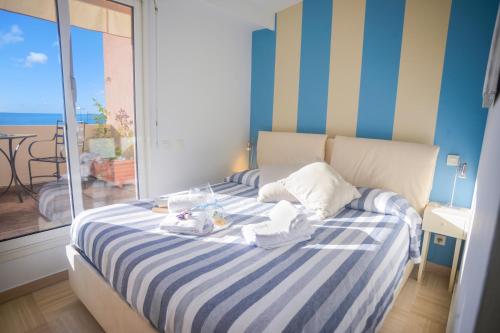 Eden Palace 9 Attico 200m from the Promenade - Happy Rentals