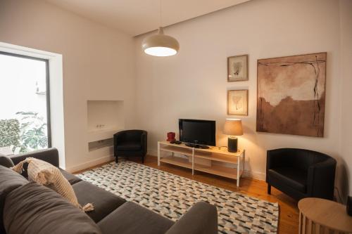 FLH Bairro Alto Apartment with Terrace