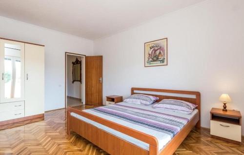 Apartments with parking space Pag - 24758