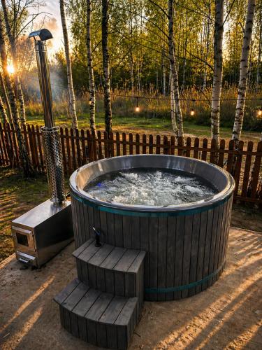Domek Na Wyłączność Z Prywatnym Ogrodzeniem w Cenie Sauna i Jacuzzi Rowery Grill Pyszne Śniadania Blisko Suntago Stan Spokoju Tu i Teraz Wdech i Wydech
