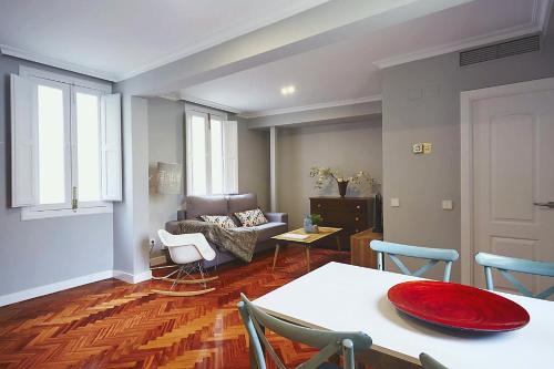 Apartamento V Alcalá-Retiro. Ideal parejas