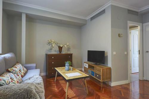 Apartamento V Alcalá-Retiro. Ideal parejas