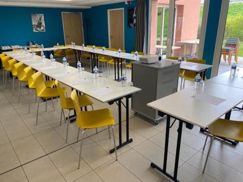 Brit Hotel Reims Croix Blandin