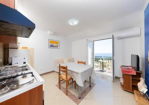 Apartments Baltazar with Sea View&Jacuzzi