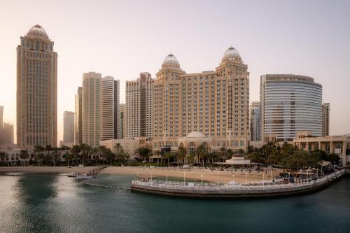 Four Seasons Hotel Doha — Property building