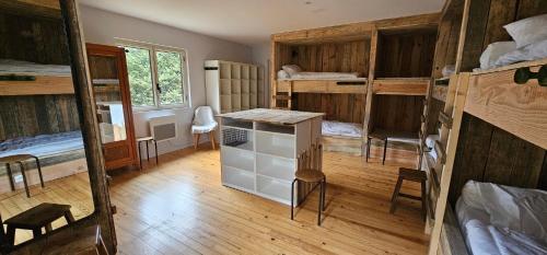 Llit o llits en una habitació de Chalet Ensemble
