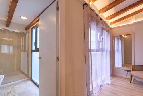 Big House & Stylish home in Ruzafa by Invalencia