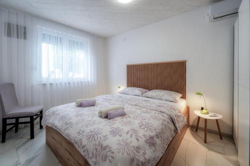 Apartments Buturajac