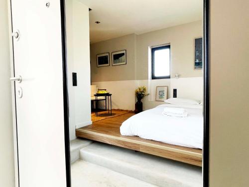 Acropol Studio Loft with amazing view & terrace