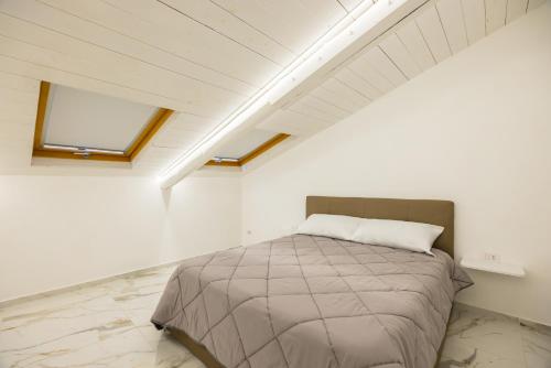 Cozy Slooping Rooftop