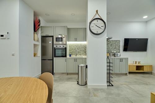Teruel Flat by Invalencia