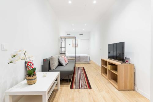 Sant Jordi 1 Stylish Studio by Invalencia