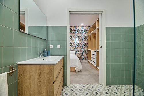 Teruel Flat by Invalencia