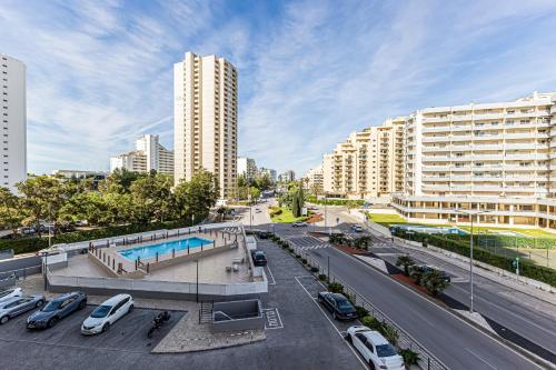 Rocha Tower 3D - Sunset Apartment Beachside