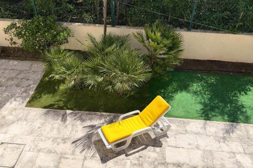 Villa Paula with Private Pool Close to the Beach and Strip
