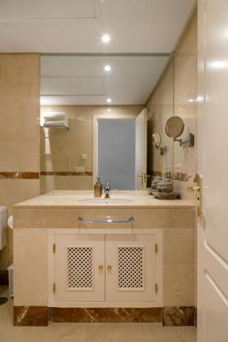 San Pedro Beach Prime location Ground Floor Beach on Your Doorstep