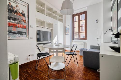 Hostmate - Milano - San Gottardo - Navigli
