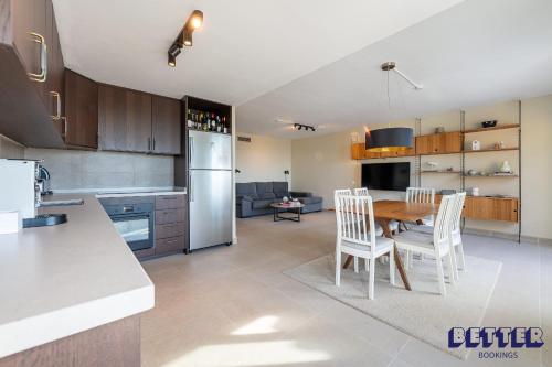 Casa Nira - Premium 3BR Seaviews Pool