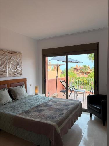 Marbella SeaView Penthouse , Terrace, Pools & Walk to the Beach