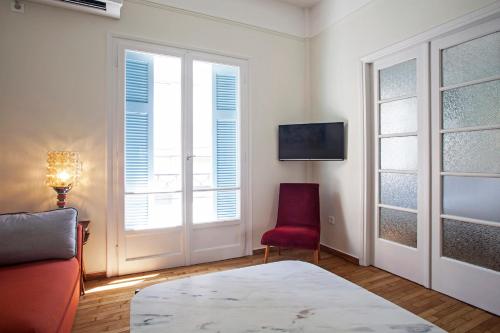 Lovely two-bedroom apartment with roof garden! EP7