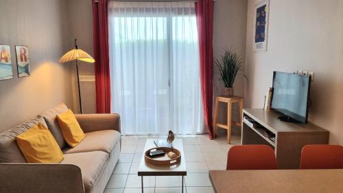 Les Thermes 402 - Appt avec piscine commune