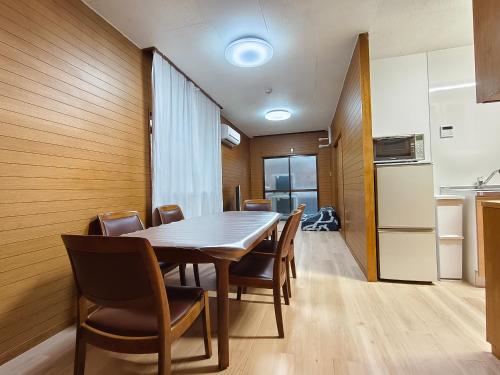 Guesthouse Namba West