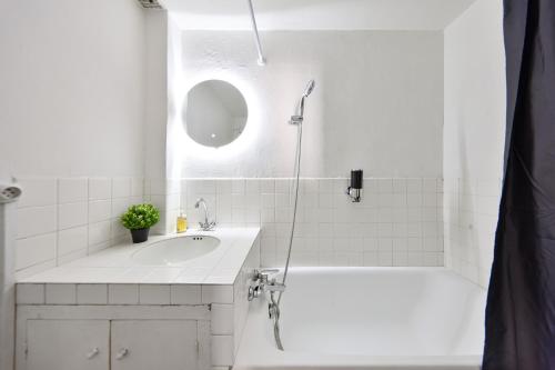 Cozy Studio in the Heart of Montorgueil, Paris