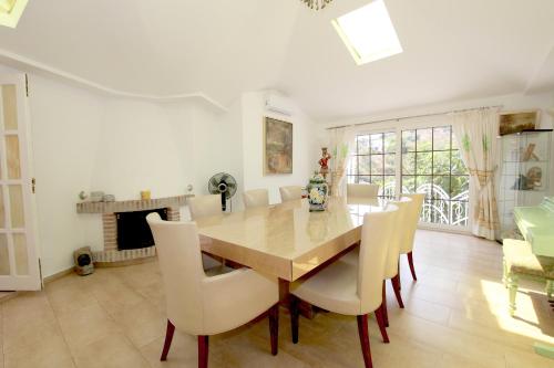 Estepona North Family Villa CORTIJO