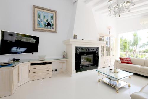 Estepona North Family Villa CORTIJO
