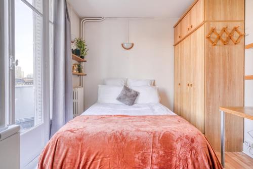 Terrace And Comfort – Austerlitz