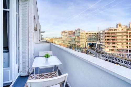 Terrace And Comfort – Austerlitz