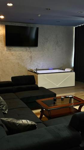 Black Pearl Jacuzzi Apartament