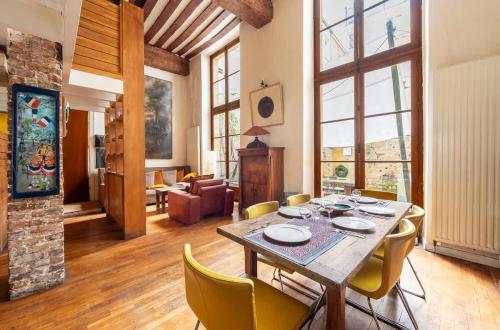Le Marais - Private 3BR House with Terrace