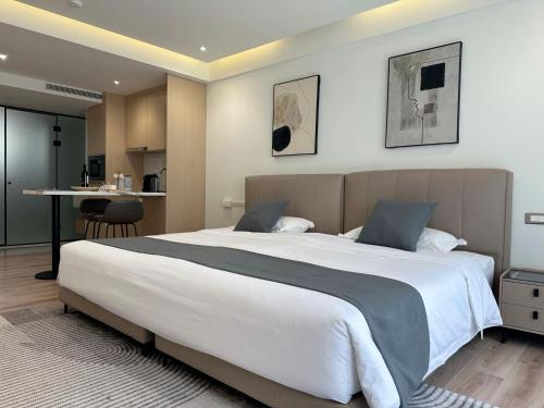 CCLUX Suites Piraeus - Spacious 40sqm rooms