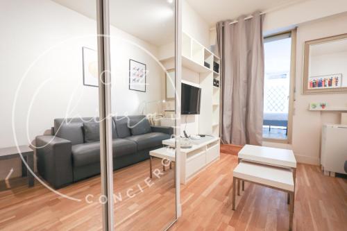 Bail Mobilité - Studio Victor Hugo - Arc de Triomphe Furnished Apartment Rental