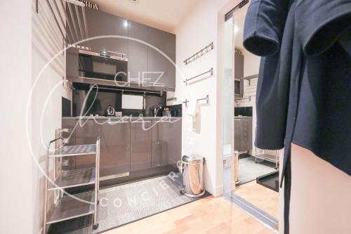 Bail Mobilité - Studio Victor Hugo - Arc de Triomphe Furnished Apartment Rental