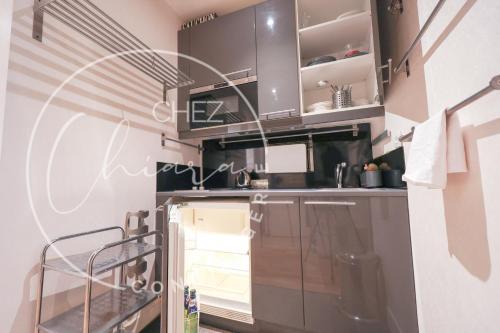 Bail Mobilité - Studio Victor Hugo - Arc de Triomphe Furnished Apartment Rental
