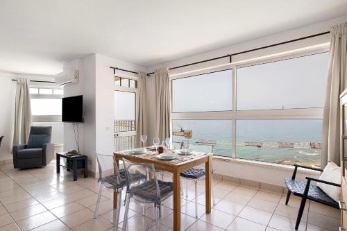 Camões 11 D, Vista Mar,com piscina