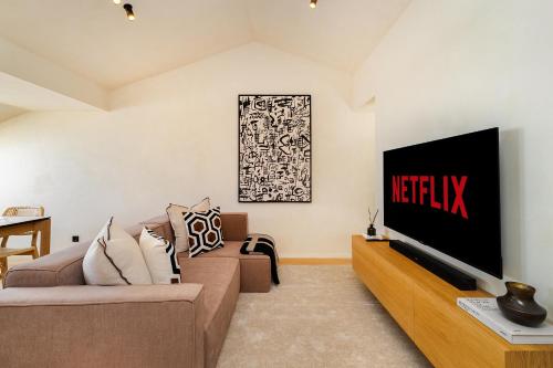 WHome Modern Studio for Easy Everyday Living