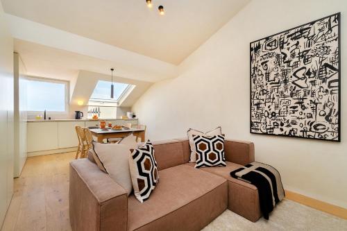 WHome Modern Studio for Easy Everyday Living