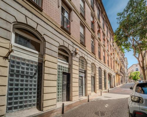 Modern Duplex - 2Bedrooms 1.5Bathrooms - Malasaña