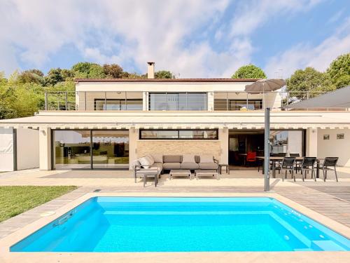 Escapade Ultime avec Piscine, Jacuzzi & Gym