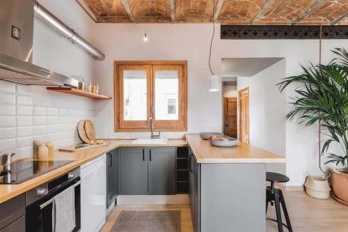 OFF - Spacest - Passeig de Colom B