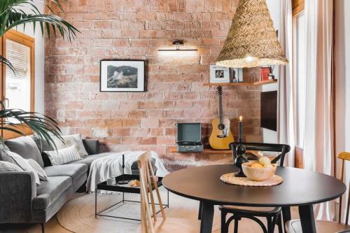 OFF - Spacest - Passeig de Colom B