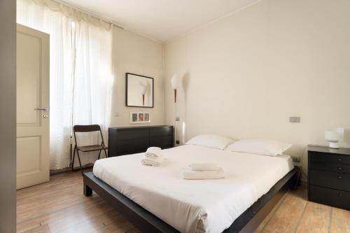 GuestHost - Cozy Balcony Flat X2 Porta Garibaldi